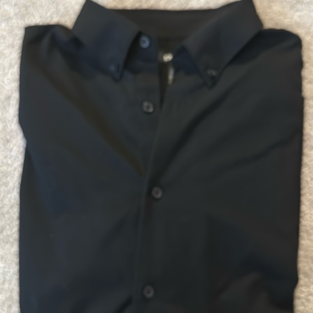 Express men’s collard shirt black size L.